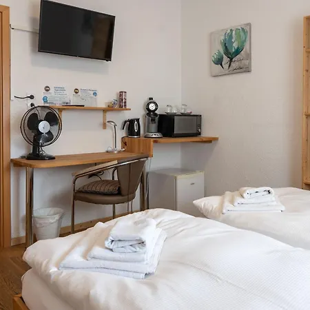 Ξενοδοχείο με διαμερίσματα Gaestehaus Neckarsulm
