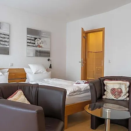 Ξενοδοχείο με διαμερίσματα Gaestehaus Neckarsulm