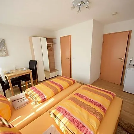Gaestehaus Ξενοδοχείο με διαμερίσματα 3*